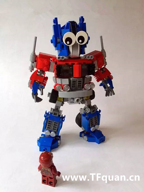 自制擎天柱4.jpg