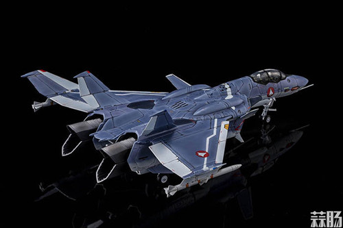 ARCADIA MACROSS ZERO 1/60 完全變形 VF-0D 登場