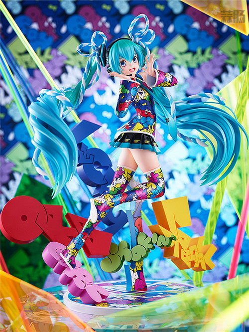 良笑社推出初音未來世界之旅五周年主題MV版1/8手辦
