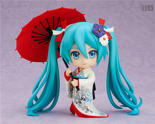 良笑社推出冬木小袖版初音未來粘土人