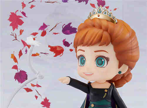 良笑社推出粘土人1627號《冰雪奇緣2》安娜 結(jié)尾禮服Ver.