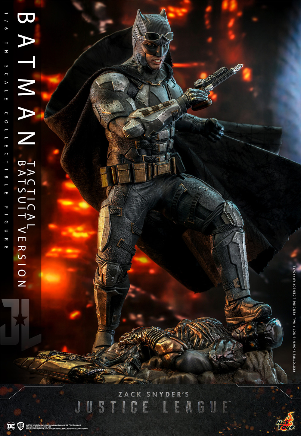 Hot Toys - ZSJL - Batman (Tactical Batsuit) collectible figure_PR7.jpg