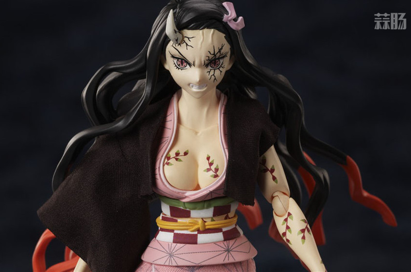 ANIPLEX+推出BUZZmod《鬼滅之刃》灶門禰豆子 鬼化進行時Ver. 1/12可動人偶