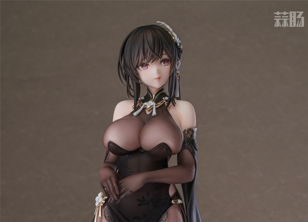 AniGift推出《碧藍航線》鎮海-奇奢華苑Ver. 1/6手辦