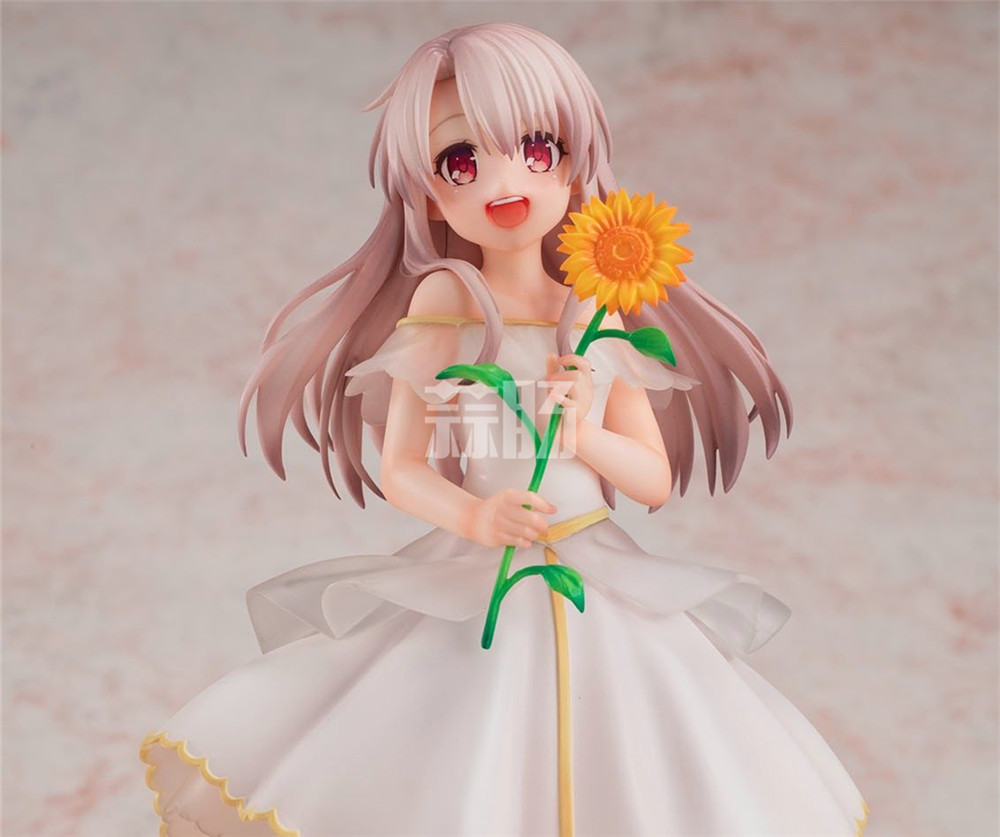 角川KDcolle推出《魔法少女伊莉雅 Licht 無名少女》伊莉雅 連衣裙Ver.1/7手辦